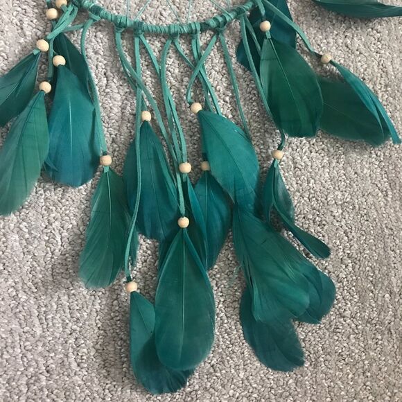3/$15 7” diameter green feather dream catcher - Picture 3 of 7